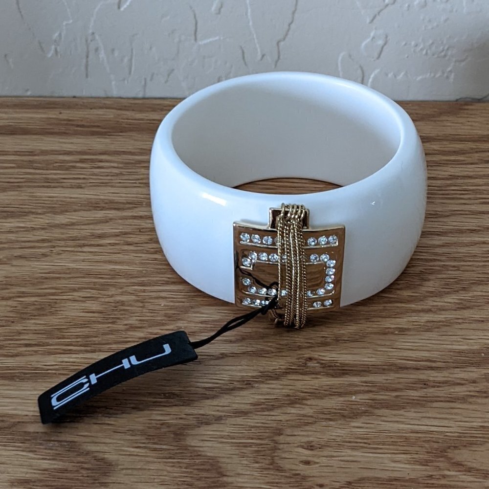 2/$20 CHU Chunky White Bracelet